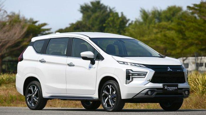 Mitsubishi Bawa Dua Mobil Baru ke GIIAS 2024, Xpander Hybrid dan Triton Terbaru Santer Tercium