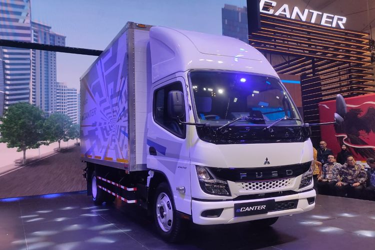 Truk Listrik Fuso eCanter Mendapat Insentif: Bagaimana Ini Menguntungkan Industri?